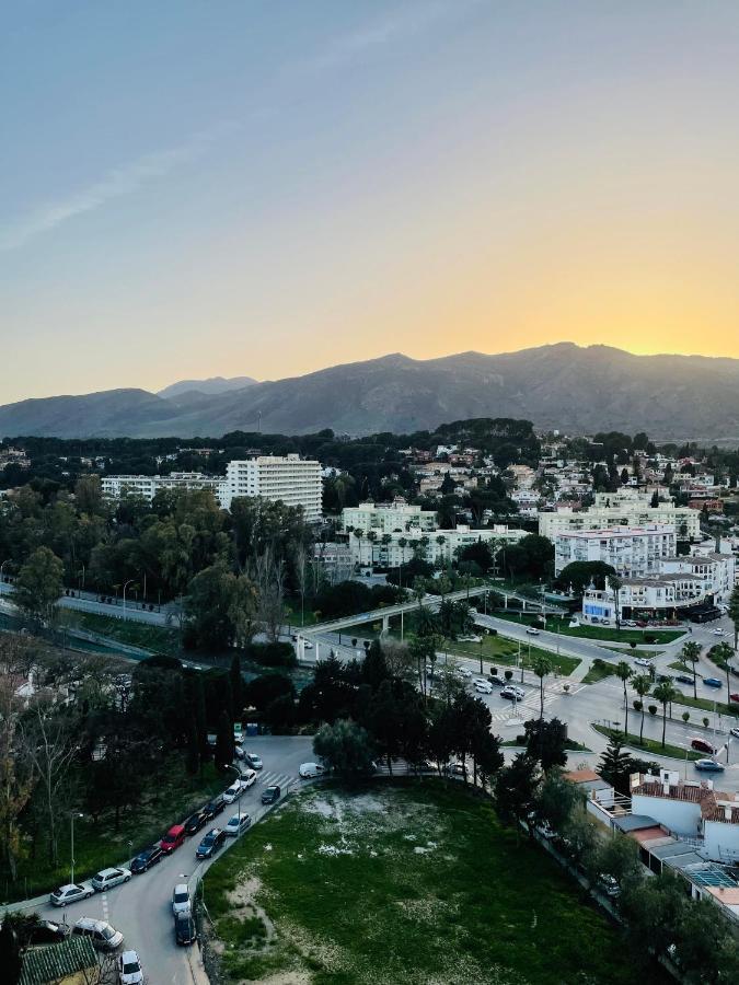 Precioso apartamento moderno y con piscina Torremolinos Exterior foto