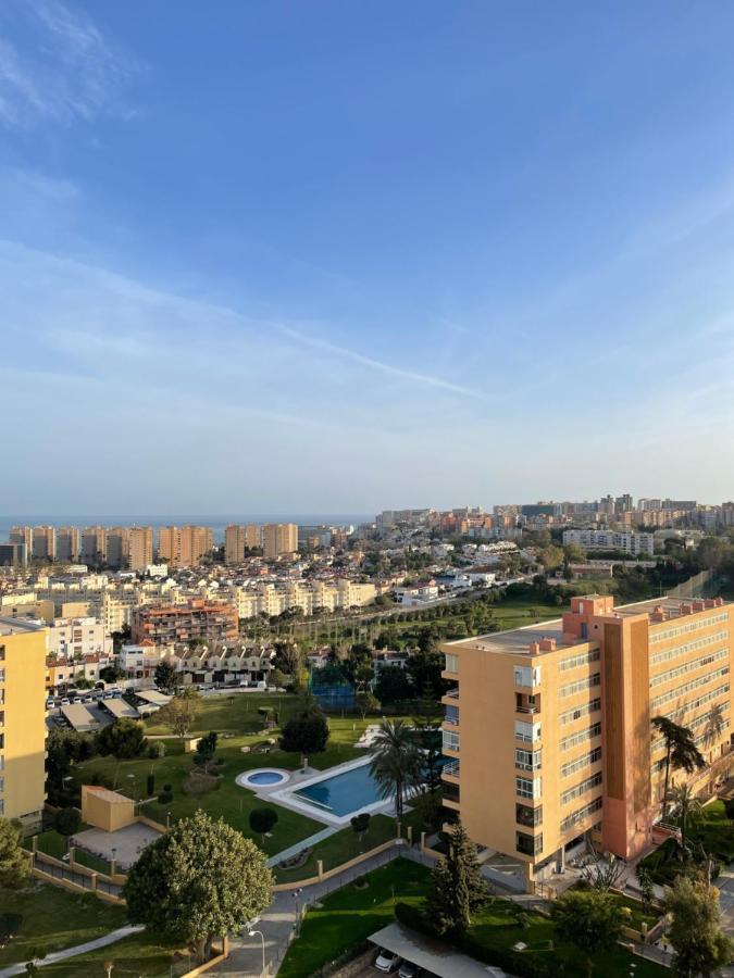 Precioso apartamento moderno y con piscina Torremolinos Exterior foto